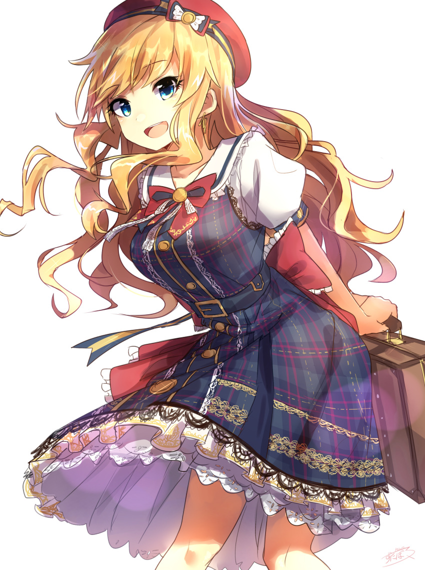 1girl absurdres arms_behind_back bangs blonde_hair blue_dress blue_eyes blush breasts collarbone commentary_request dress eyebrows_visible_through_hair highres holding_suitcase idolmaster idolmaster_cinderella_girls idolmaster_cinderella_girls_starlight_stage jewelry large_breasts long_hair looking_at_viewer ootsuki_yui open_mouth ponytail puffy_short_sleeves puffy_sleeves red_headwear short_sleeves simple_background smile solo wavy_hair white_background zutaboro