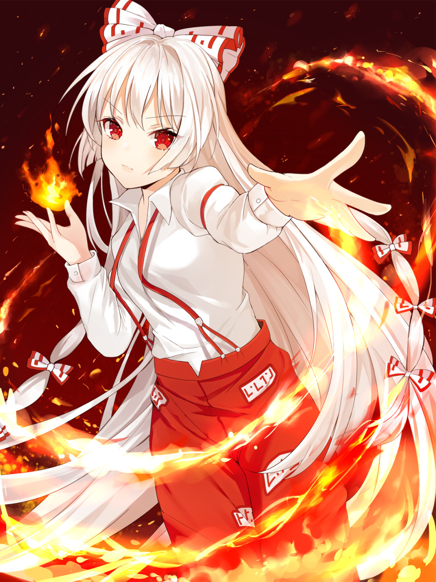 1girl bow collared_shirt commentary_request fire fujiwara_no_mokou hair_bow highres hum_(ten_ten) long_hair long_sleeves looking_at_viewer outstretched_arm pants red_background red_eyes red_pants shirt solo suspenders touhou v-shaped_eyebrows very_long_hair white_bow white_hair white_shirt