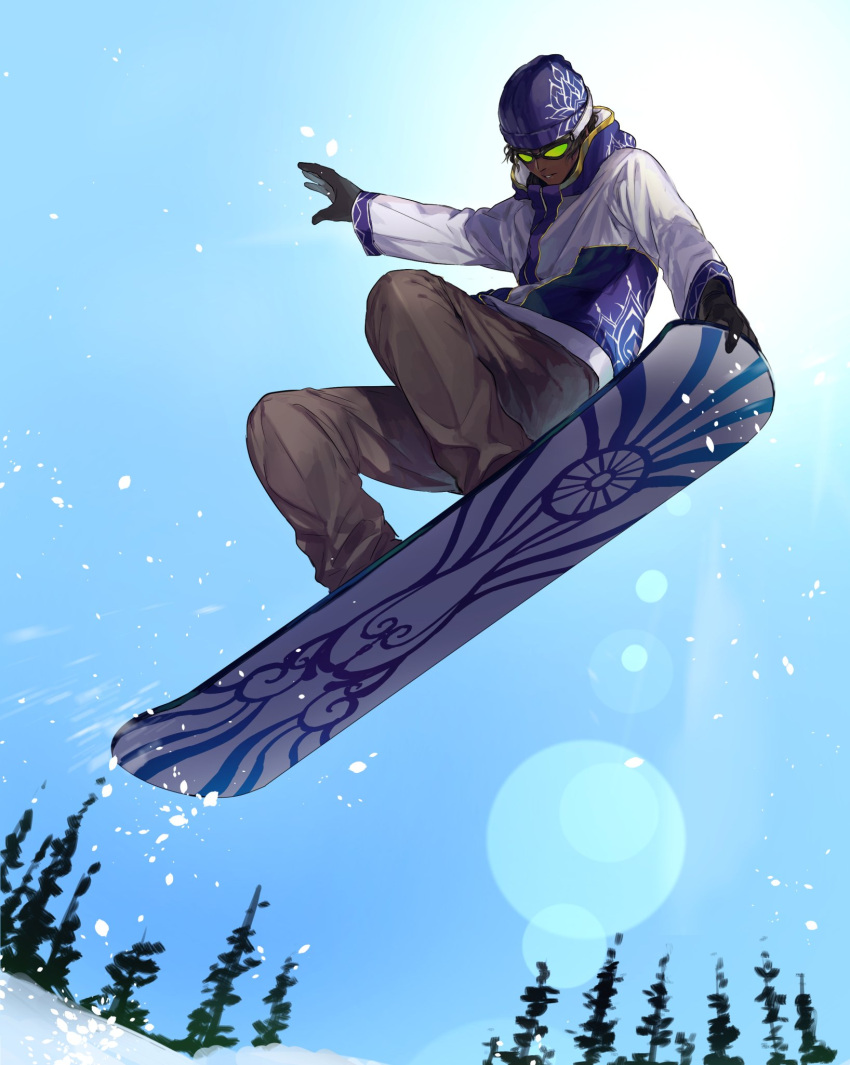 1boy arjuna_(fate/grand_order) beanie black_hair coat dark_skin dark_skinned_male fate/grand_order fate_(series) from_below gloves goggles hat highres lens_flare male_focus ono_matope sky snow snowboard solo sun winter_clothes