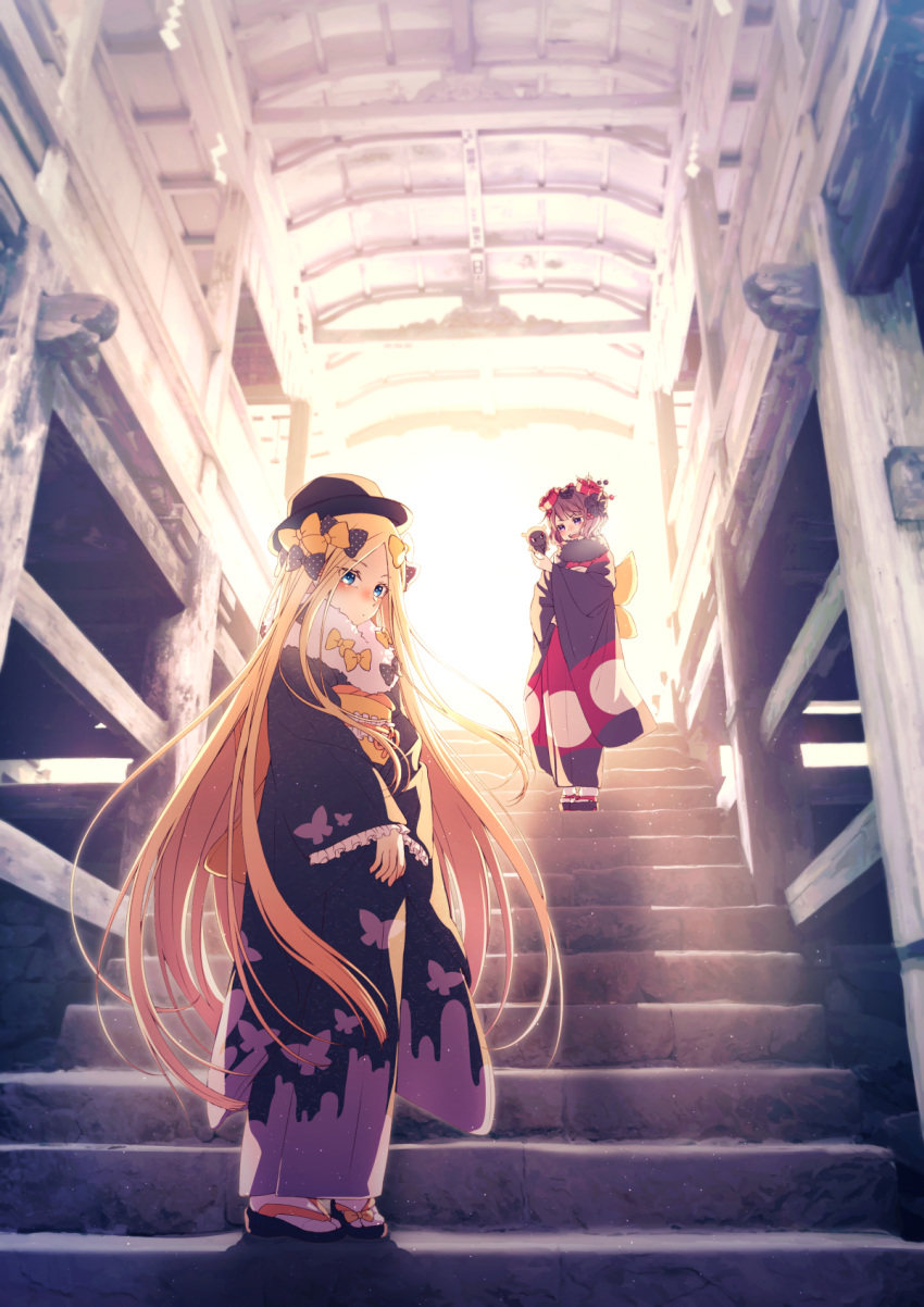 2girls abigail_williams_(fate/grand_order) animal_print backlighting bangs black_bow black_headwear black_kimono blonde_hair blue_eyes blush bow breasts butterfly_print fate/grand_order fate_(series) flower forehead hair_bow hair_flower hair_ornament hairpin hat highres japanese_clothes katsushika_hokusai_(fate/grand_order) kimono long_hair long_sleeves looking_at_viewer mocha_(snowflake) multiple_bows multiple_girls obi octopus open_mouth orange_bow parted_bangs polka_dot polka_dot_bow purple_kimono sandals sash short_hair smile socks stairs swept_bangs tokitarou_(fate/grand_order) very_long_hair violet_eyes wide_sleeves