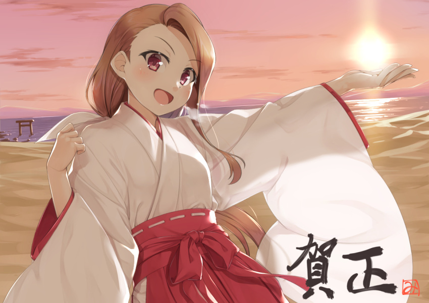 1girl :d asymmetrical_hair beach brown_hair clouds commentary_request cowboy_shot eyebrows_visible_through_hair forced_perspective hair_ribbon hakama hakama_skirt idolmaster idolmaster_(classic) japanese_clothes kimono long_hair looking_at_viewer miko minase_iori miri_(ago550421) morning mountainous_horizon ocean open_mouth outdoors outstretched_arm red_hakama ribbon sand sky smile solo sun sunrise torii translation_request white_kimono wide_sleeves