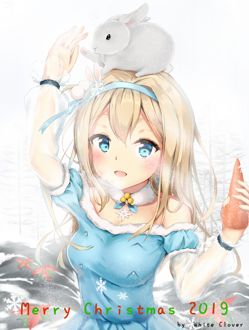 1girl 2019 :d animal animal_on_head artist_name bangs bare_tree blue_dress blue_eyes blush breasts carrot commentary dress english_commentary eyebrows_visible_through_hair food fur-trimmed_dress girls_frontline hair_between_eyes hair_ornament highres holding holding_food light_brown_hair long_hair long_sleeves looking_at_viewer medium_breasts merry_christmas off-shoulder_dress off_shoulder on_head open_mouth puffy_long_sleeves puffy_short_sleeves puffy_sleeves rabbit see-through see-through_sleeves short_over_long_sleeves short_sleeves smile snow snowflake_hair_ornament snowing solo suomi_kp31_(girls_frontline) tree very_long_hair white_clover_(unfy8472)