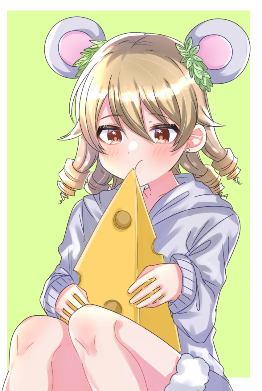 +_+ 1girl animal_ears blush brown_eyes cheese commentary_request drill_hair earrings eating eyebrows_visible_through_hair feet_out_of_frame food fur-trimmed_shorts green_background grey_jacket grey_shorts hair_between_eyes highres idolmaster idolmaster_cinderella_girls jacket jewelry knees_together light_brown_hair long_sleeves looking_at_viewer mitsuki_(ayanop1111) morikubo_nono mouse_ears shorts simple_background sitting solo stud_earrings swiss_cheese