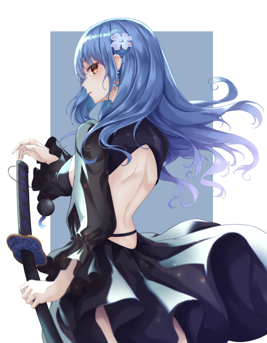 1girl absurdres back_cutout bangs bare_back black_dress blue_background blue_hair breasts character_request cowboy_shot dress earrings eyebrows_visible_through_hair flower from_behind g_home hair_flower hair_ornament highres holding holding_sword holding_weapon jewelry katana long_hair looking_at_viewer looking_back maplestory medium_breasts sideboob sleeveless sleeveless_dress solo sword two-tone_background wavy_hair weapon white_flower yellow_eyes
