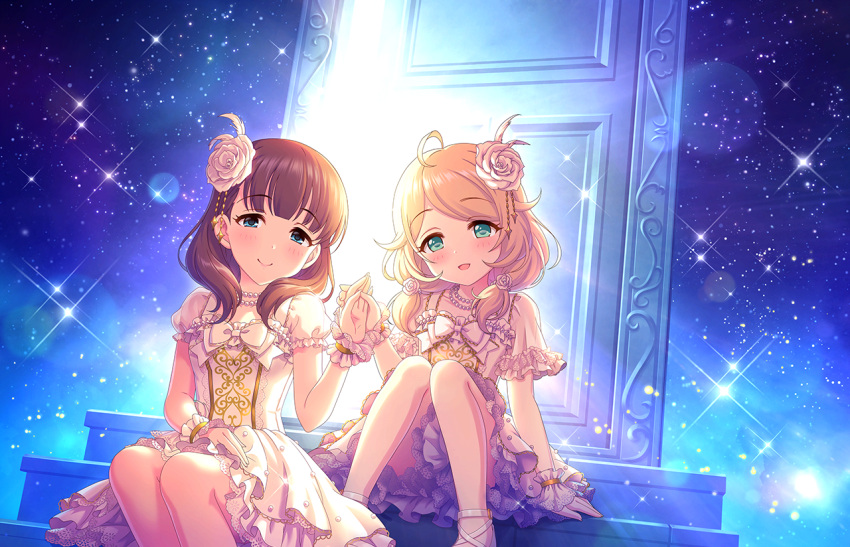 2girls blonde_hair blush dress green_eyes idolmaster_cinderella_girls_starlight_stage kozue_yusa sakuma_mayu short_hair