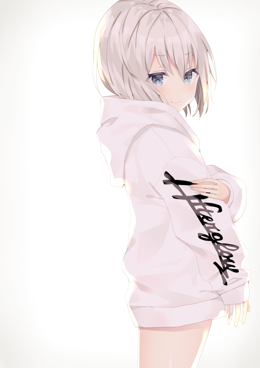 1girl afterglow_(bang_dream!) aoba_moca bang_dream! bangs blue_eyes blush closed_mouth clothes_writing eyebrows_visible_through_hair from_side grey_background hair_between_eyes highres hood hood_down hoodie komomo_(ptkrx) long_sleeves looking_at_viewer looking_to_the_side puffy_long_sleeves puffy_sleeves short_hair simple_background sleeves_past_wrists smile solo standing thighs white_hair white_hoodie