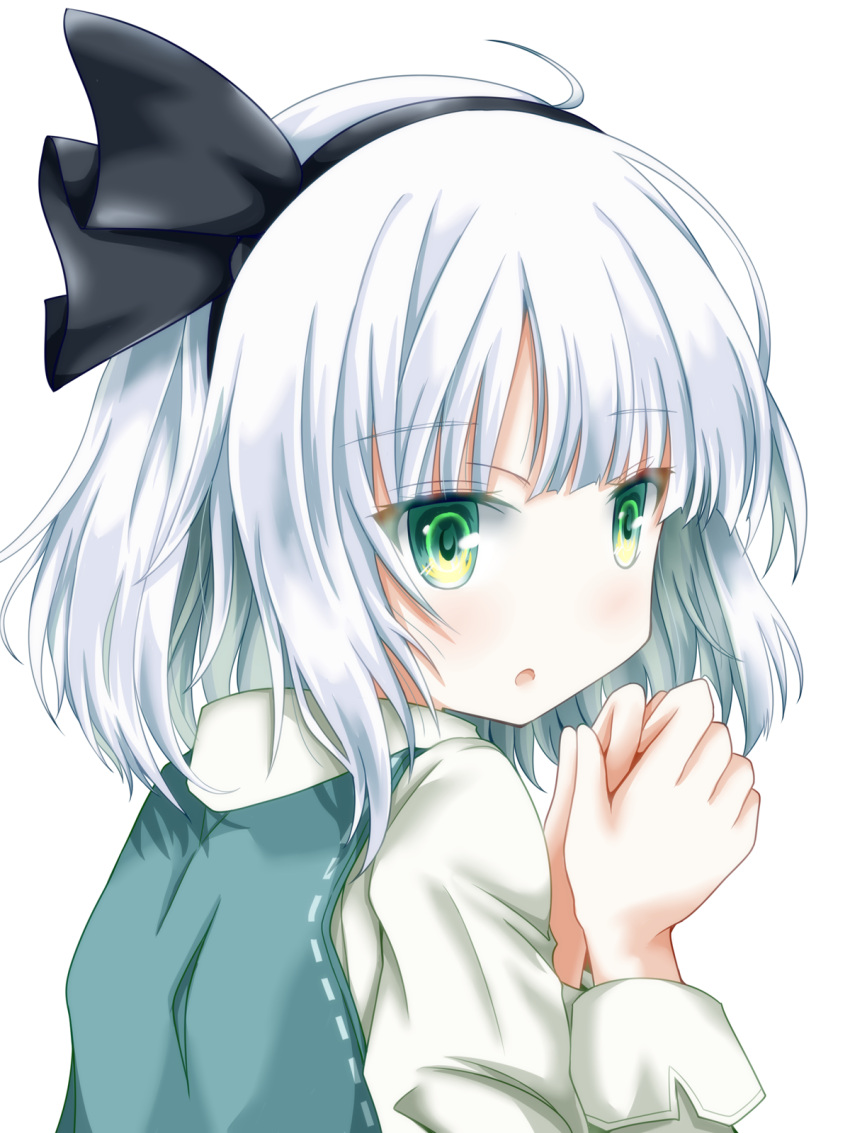 1girl :o ahoge bangs commentary eyebrows_visible_through_hair from_side green_eyes green_vest hair_ribbon highres konpaku_youmu long_sleeves looking_at_viewer looking_back own_hands_together ribbon sanari_(quarter_iceshop) shirt short_hair silver_hair simple_background solo touhou upper_body vest white_background white_shirt