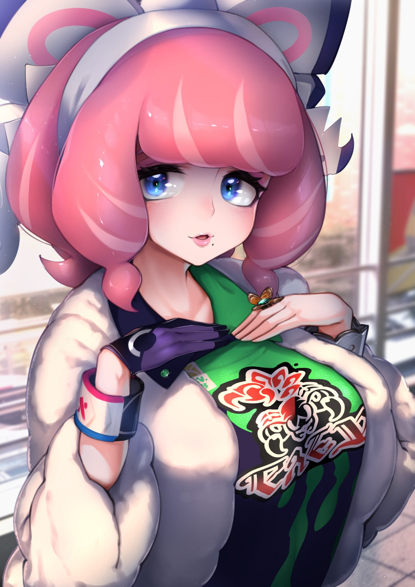 1girl bangs blue_eyes blush bracelet breasts collarbone commentary day fur_coat glint gloves green_shirt hair_ribbon hairband hands_on_own_chest hands_up happy highres jewelry kashu_(hizake) kurara_(pokemon) large_breasts lips long_sleeves looking_at_viewer mole mole_under_mouth open_mouth outdoors pink_hair pink_lips pokemon pokemon_(game) pokemon_swsh purple_gloves ribbon ring shiny shiny_hair shirt short_hair single_glove smile solo tongue upper_body watch watch white_coat white_hairband white_ribbon