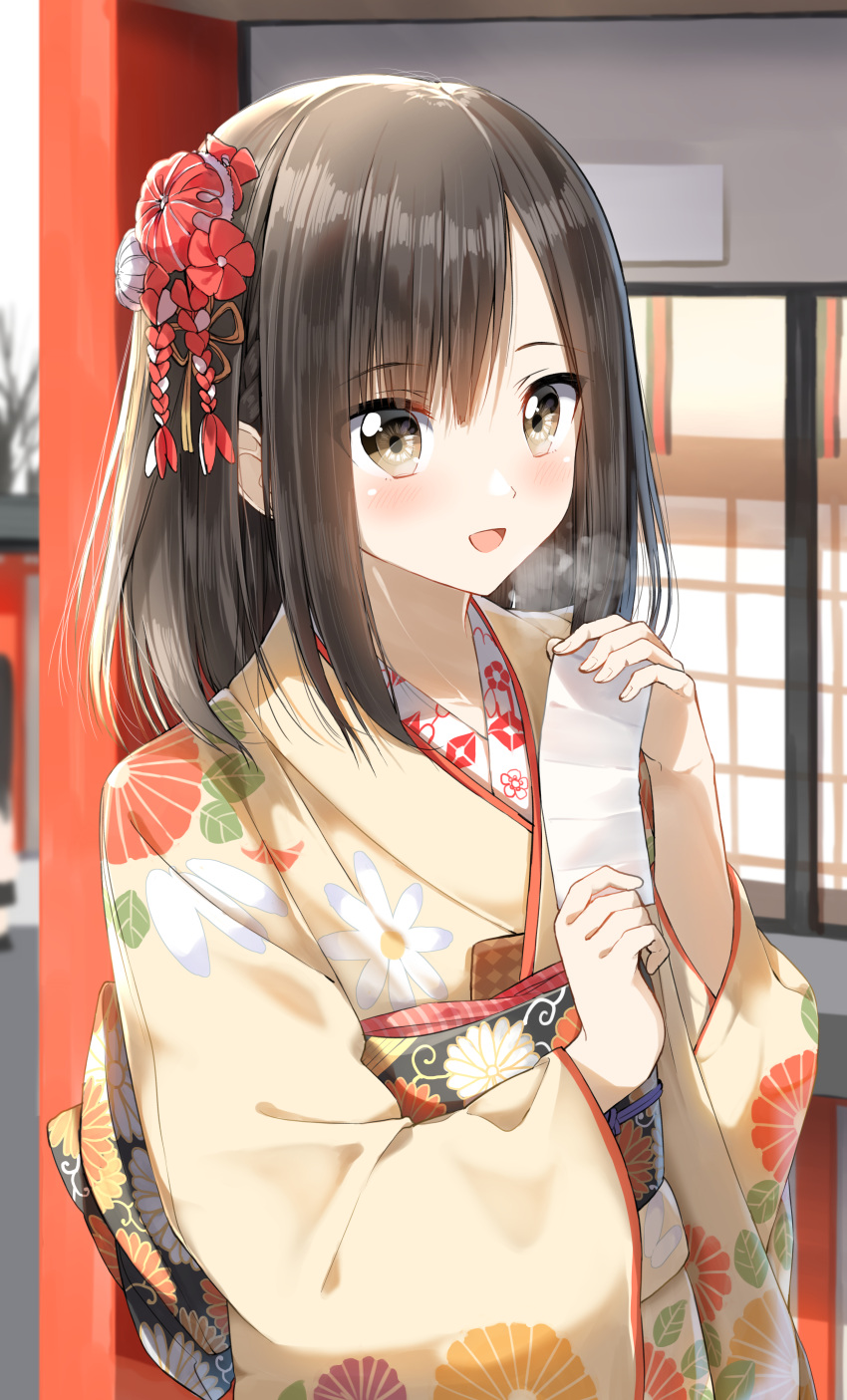 1girl :d absurdres bangs black_hair blurry blurry_background blush breath brown_eyes brown_kimono commentary_request depth_of_field eyebrows_visible_through_hair floral_print flower hair_between_eyes hair_flower hair_ornament highres japanese_clothes kimono long_hair long_sleeves looking_at_viewer obi open_mouth original pentagon_(railgun_ky1206) print_kimono red_flower sash smile solo upper_body wide_sleeves