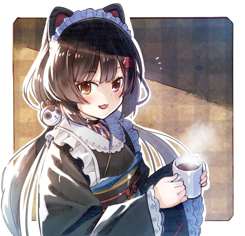 1girl animal_ears bangs black_hair black_kimono blush commentary cup dog_ears dog_girl dog_hair_ornament fangs heterochromia highres holding holding_cup inui_toko japanese_clothes kimono long_hair long_sleeves low_twintails maid_headdress mug nijisanji obi open_mouth red_eyes sakino_shingetsu sash smile solo steam twintails upper_body very_long_hair virtual_youtuber wa_maid yellow_eyes