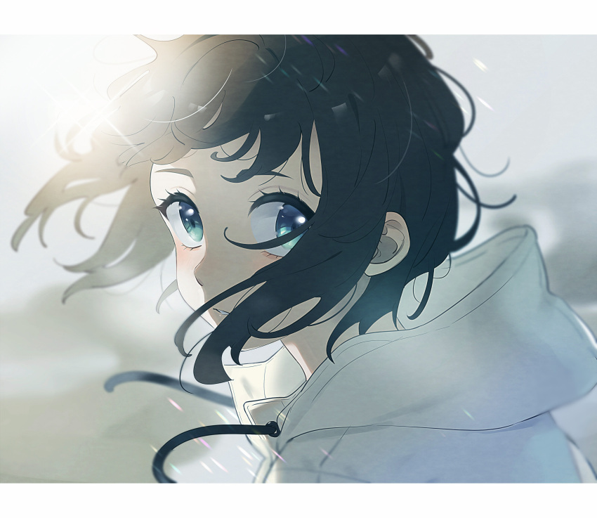 1girl absurdres aqua_eyes black_hair commentary_request highres hood hood_down hooded_jacket jacket letterboxed looking_at_viewer looking_back original parted_lips portrait short_hair solo unapoppo white_jacket