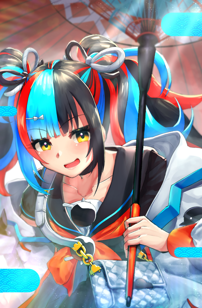 1girl :d absurdres bag black_hair black_neckwear blue_hair bow choker collarbone fate/grand_order fate_(series) hair_bow hair_ornament hairclip handbag highres holding holding_umbrella long_hair looking_at_viewer mkon multicolored_hair open_mouth oriental_umbrella redhead smile solo sparkling_archer twintails umbrella upper_body yellow_eyes