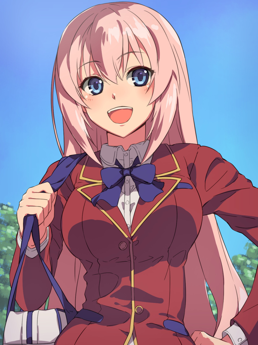 1girl :d bag bangs blue_bow blue_eyes blue_neckwear blue_sky blush bow bowtie chiharu_(9654784) commentary_request day eyebrows_visible_through_hair hand_on_hip highres ichinose_honami_(youjitsu) jacket long_hair long_sleeves looking_at_viewer medium_hair open_mouth outdoors pink_hair red_jacket school_uniform shoulder_bag sky smile solo straight_hair upper_body upper_teeth very_long_hair youkoso_jitsuryoku_shijou_shugi_no_kyoushitsu_e