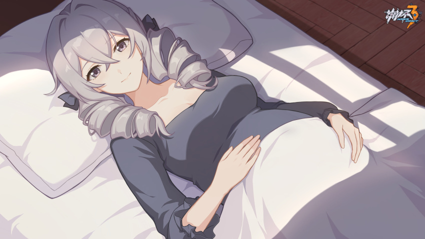 1girl alexandra_pavlovna_zaychik breasts drill_hair grey_eyes grey_hair hair_between_eyes hand_on_own_stomach highres honkai_(series) honkai_impact_3rd large_breasts looking_at_viewer lying official_art official_wallpaper on_floor pillow pregnant ribbon smile solo upper_body