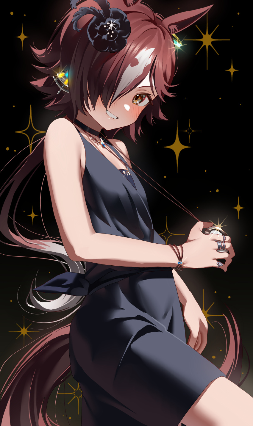 1girl absurdres animal_ears black_background black_choker black_dress blush bracelet breasts brown_eyes brown_hair choker commentary_request dress hair_ornament hair_over_one_eye highres horse_ears horse_girl horse_tail jewelry long_hair looking_at_viewer multicolored_hair multiple_rings ningen_mame ponytail ring small_breasts smile solo sparkle_background streaked_hair tail thighs umamusume vodka_(umamusume)