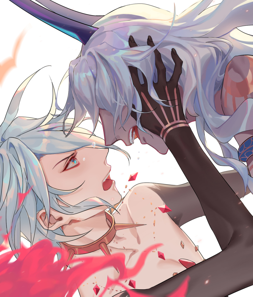 2boys 676643396dolce arjuna_alter armlet bishounen black_sleeves blue_eyes bodypaint cape collar dark_skin dark_skinned_male fate/grand_order fate_(series) fur_cape hair_over_eyes hand_on_another's_head highres horns karna_(fate) long_hair male_focus metal_collar multiple_boys open_mouth shoulder_tattoo spiked_collar spikes tattoo tears white_hair