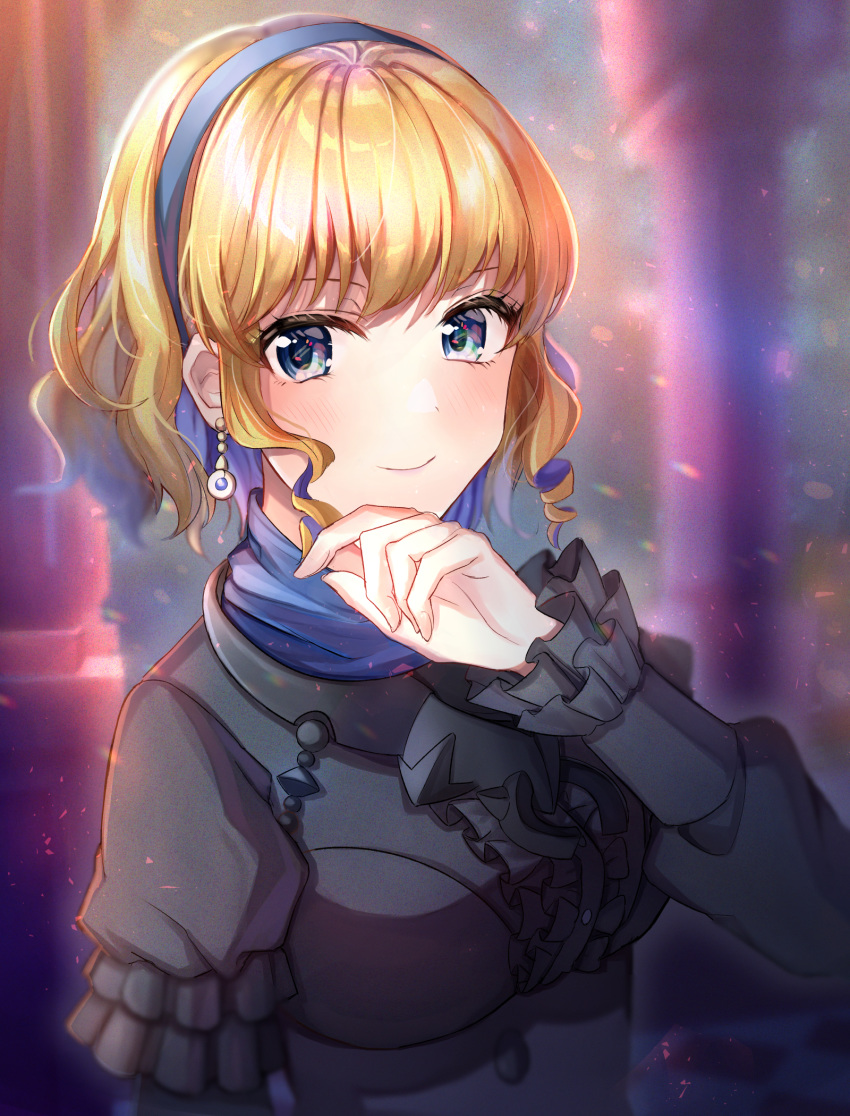 1girl blonde_hair blush constance_von_nuvelle curly_hair earrings fire_emblem fire_emblem:_three_houses hairband highres jewelry multicolored_hair purple_hair satoimo_chika solo sparkle two-tone_hair violet_eyes