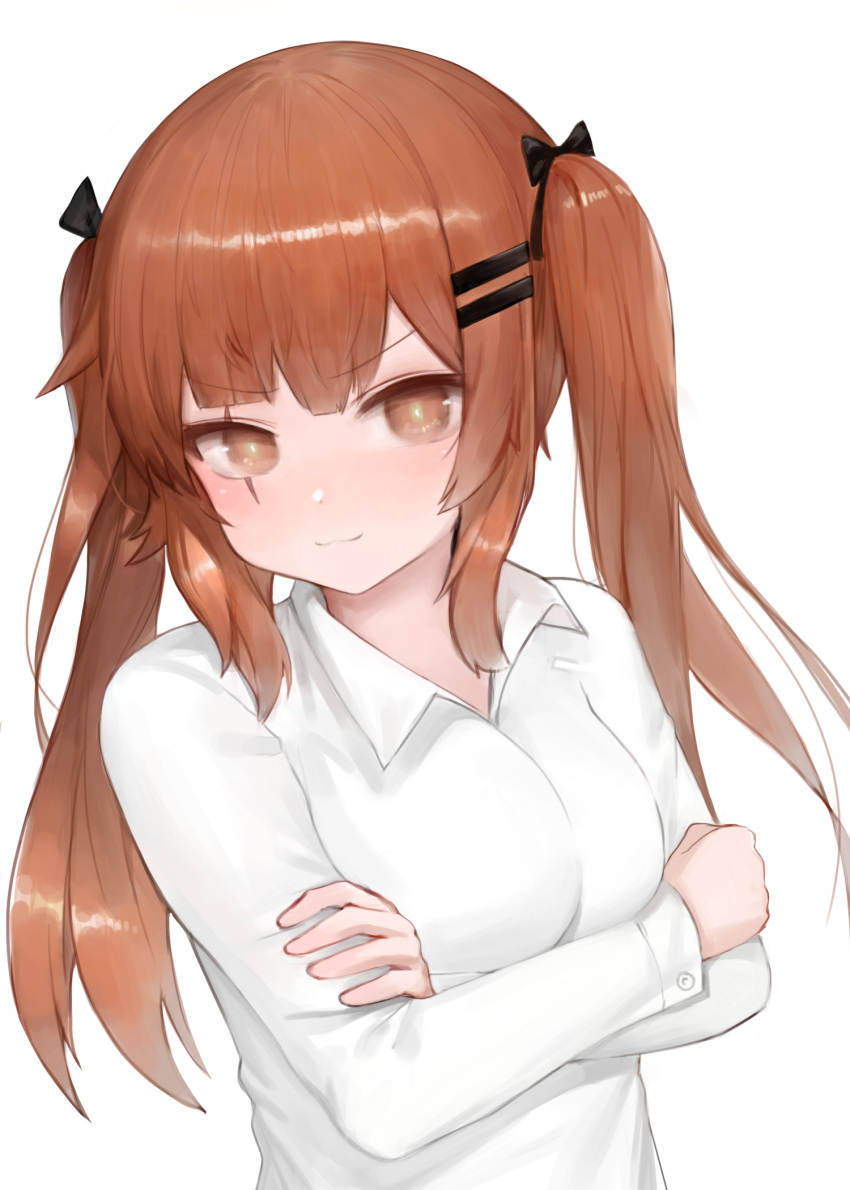 1girl :3 bangs black_bow blush bow breasts brown_eyes brown_hair closed_mouth collared_shirt crossed_arms dokomon eyebrows_visible_through_hair girls_frontline hair_bow hair_ornament hairclip highres long_hair long_sleeves scar scar_across_eye shirt sidelocks simple_background small_breasts smile solo twintails ump9_(girls_frontline) upper_body white_background white_shirt