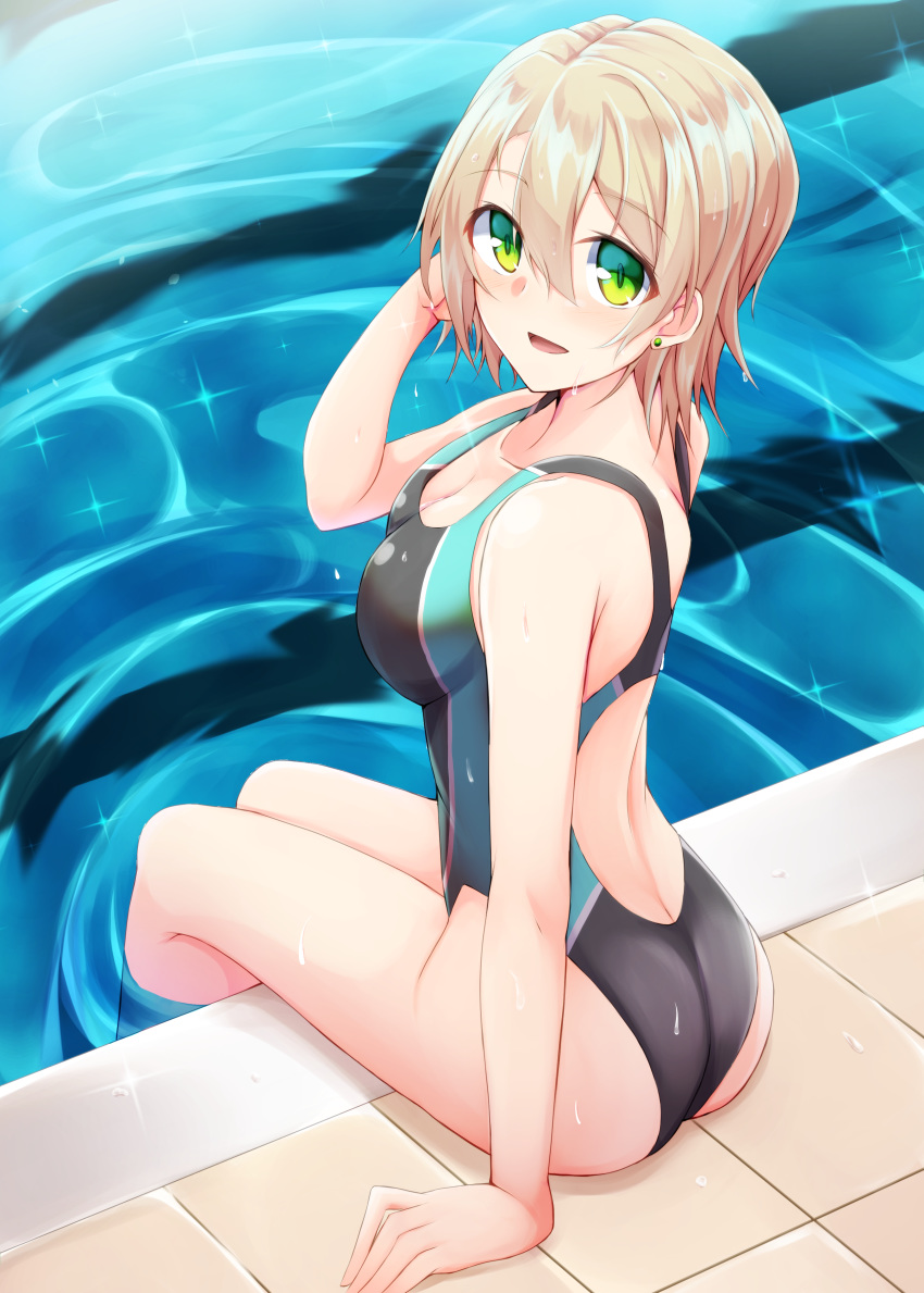 1girl :d absurdres aqua_eyes arm_support ass back back_cutout bangs blonde_hair blush breasts butt_crack collarbone competition_swimsuit dripping earrings eyebrows_visible_through_hair from_behind hair_between_eyes hand_up highres jewelry kuzukiri_(riezenagel) legs_together looking_at_viewer looking_back medium_breasts multicolored multicolored_clothes multicolored_swimsuit on_floor one-piece_swimsuit open_mouth original pool poolside short_hair shoulder_blades sitting smile soaking_feet solo sparkle stud_earrings swimsuit tile_floor tiles twisted_torso water wet wet_hair