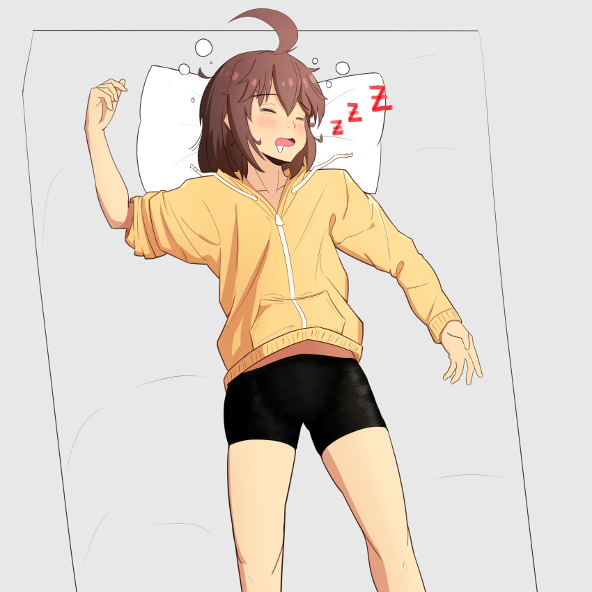 1girl ahoge bike_shorts blush commentary_request drooling flat_chest highres hood hood_down hoodie huge_ahoge linne lying on_back pillow rigid_fouling sleeping sleeves_pushed_up solo under_night_in-birth yellow_hoodie zzz