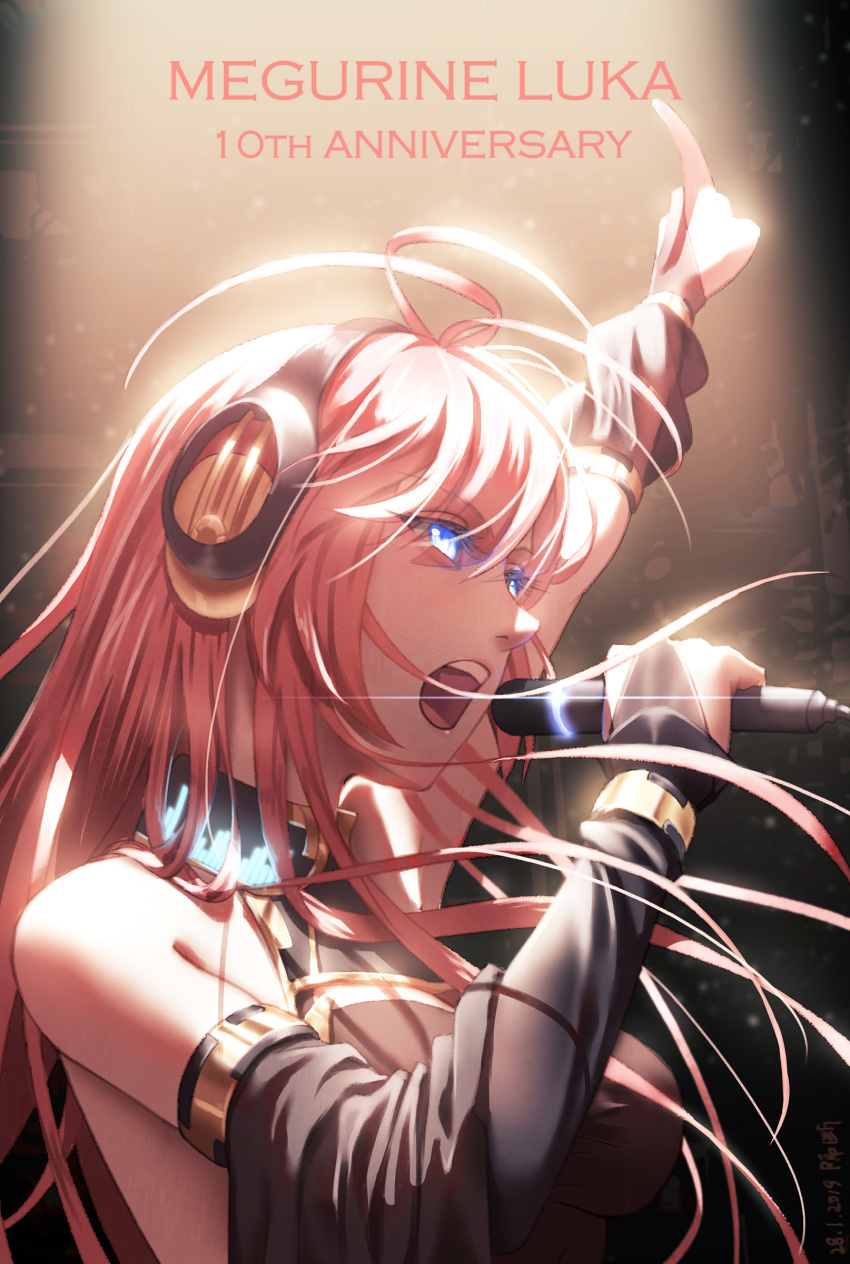 1girl 2019 absurdres ahoge bangs black_sleeves blue_eyes bracelet bridal_gauntlets character_name dated detached_sleeves floating_hair geduan graphic_equalizer hair_between_eyes highres holding holding_microphone jewelry long_hair long_sleeves megurine_luka microphone open_mouth pink_hair solo upper_body very_long_hair vocaloid