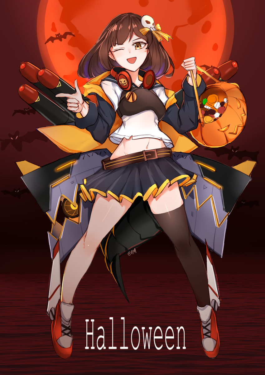 1girl absurdres brown_hair choumi_wuti_(xueye_fanmang_zhong) halloween highres machine nanami_(virtuareal) one_eye_closed open_mouth pumpkin qihai_nana7mi solo twitter_username virtual_youtuber virtuareal vr_link weapon yellow_eyes