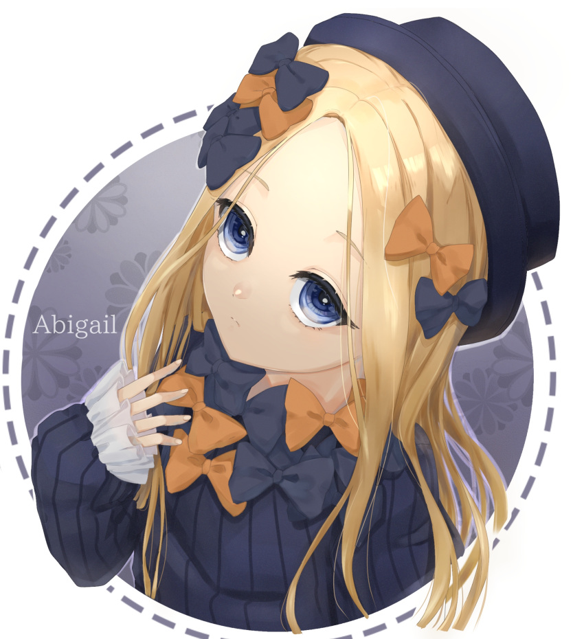 1girl abigail_williams_(fate/grand_order) bangs black_bow black_headwear blonde_hair blue_eyes blush bow character_name commentary_request dress fate/grand_order fate_(series) forehead frown hair_bow hat highres long_hair long_sleeves looking_at_viewer mizuki_(s0511) multiple_bows multiple_hair_bows orange_bow parted_bangs sleeves_past_wrists solo