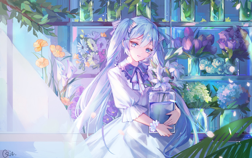 1girl alternate_costume blue_eyes blue_hair commentary_request cowboy_shot curtains dress flower flower_bracelet flower_request hair_ribbon hatsune_miku head_tilt holding holding_jar indoors jar leaf lily_(flower) long_hair looking_at_viewer neck_ribbon orange_flower parted_lips petals plant puffy_short_sleeves puffy_sleeves purple_flower purple_neckwear purple_ribbon purple_rose qie_(25832912) ribbon rose shelf short_sleeves smile solo tulip twintails very_long_hair vocaloid water white_dress white_flower white_rose