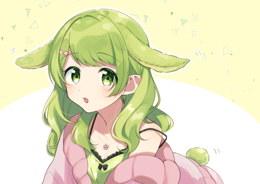 1girl animal_ears bangs black_bow bow bunny_tail camisole green_camisole green_eyes green_hair hair_bow highres jewelry long_hair looking_at_viewer morinaka_kazaki necklace nijisanji off_shoulder outline pink_bow pink_sweater polka_dot_camisole rabbit_ears solo strap_slip sweater tail white_outline yuama_(drop)