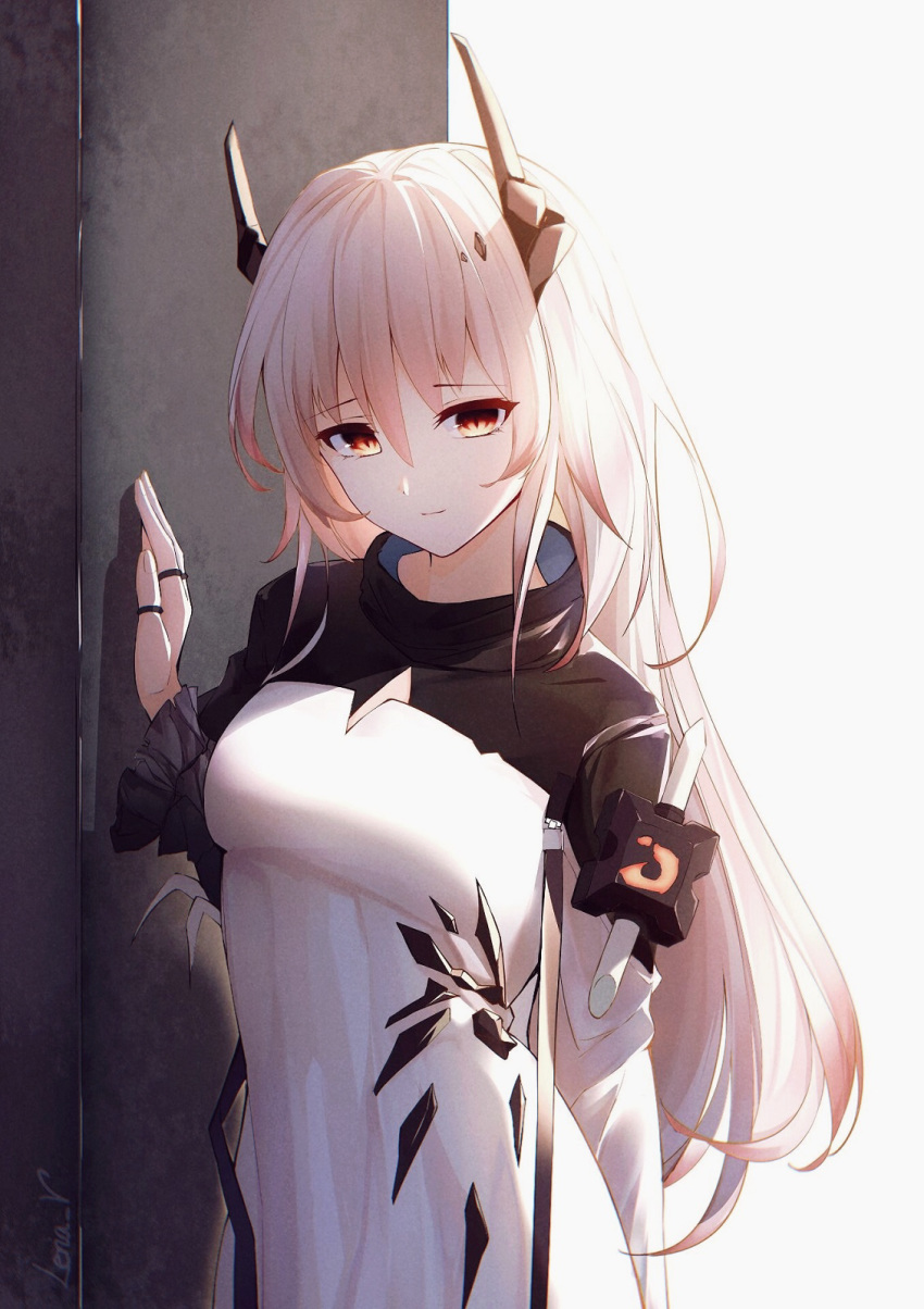 1girl against_wall arknights arm_behind_back backlighting bangs breasts closed_mouth eyebrows_visible_through_hair frilled_sleeves frills hand_up highres horns jewelry leria_v long_hair long_sleeves looking_at_viewer medium_breasts red_eyes ring silver_hair smile solo theresa_(arknights) two-tone_dress very_long_hair