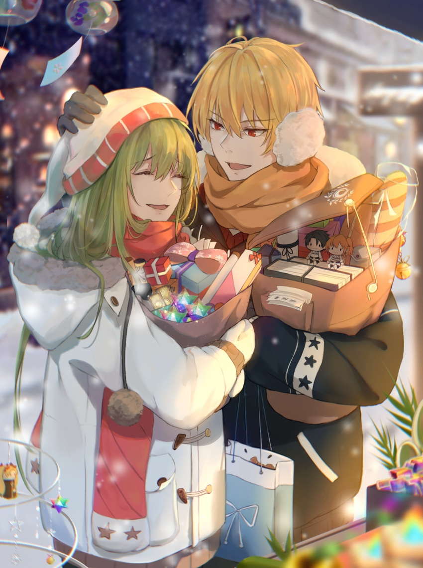 1boy 1other alternate_costume androgynous bag bangs black_gloves black_jacket blonde_hair book box closed_eyes earmuffs enkidu_(fate/strange_fake) evening eyebrows_visible_through_hair fate/grand_order fate_(series) fujimaru_ritsuka_(female) fujimaru_ritsuka_(male) fur fur-trimmed_hood fur_trim gift gift_box gilgamesh gloves green_hair hair_between_eyes hand_on_another's_head hat headwear highres holding hood hooded_track_jacket jacket laughing long_hair looking_at_another nanako_(user_zcmj5835) open_mouth orange_scarf otoko_no_ko outdoors package plant quartz_(gemstone) red_eyes red_scarf road scarf smile snow standing star street talking track_jacket upper_body very_long_hair white_gloves white_headwear white_jacket winter winter_clothes