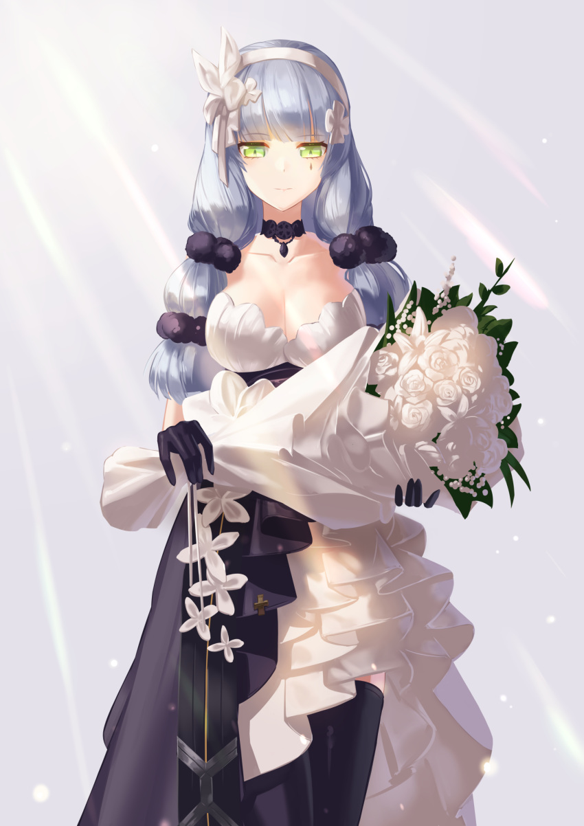 1girl bangs black_gloves black_legwear bouquet choker closed_mouth collarbone dress eyebrows_visible_through_hair flower girls_frontline gloves green_eyes grey_background highres hk416_(girls_frontline) holding holding_bouquet julbakgaksii long_hair looking_at_viewer rose shiny shiny_hair side_slit silver_hair solo standing thigh-highs white_flower white_rose