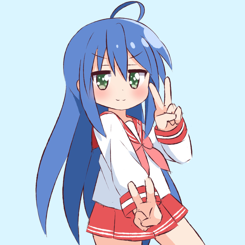 &gt;:) 1girl absurdres bangs blue_background blue_hair blush closed_mouth commentary_request double_v eyebrows_visible_through_hair green_eyes hair_between_eyes hana_kazari hand_up highres izumi_konata long_hair long_sleeves looking_at_viewer lucky_star neckerchief outstretched_arm pink_neckwear pleated_skirt red_sailor_collar red_skirt ryouou_school_uniform sailor_collar school_uniform serafuku shirt simple_background skirt smile solo v very_long_hair white_shirt