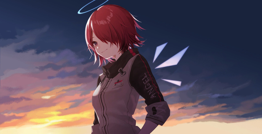 1girl arknights breasts brown_eyes commentary_request dusk exusiai_(arknights) hair_over_one_eye halo high_collar highres jacket long_sleeves looking_at_viewer outdoors quliru raglan_sleeves redhead short_hair small_breasts smile solo upper_body white_jacket
