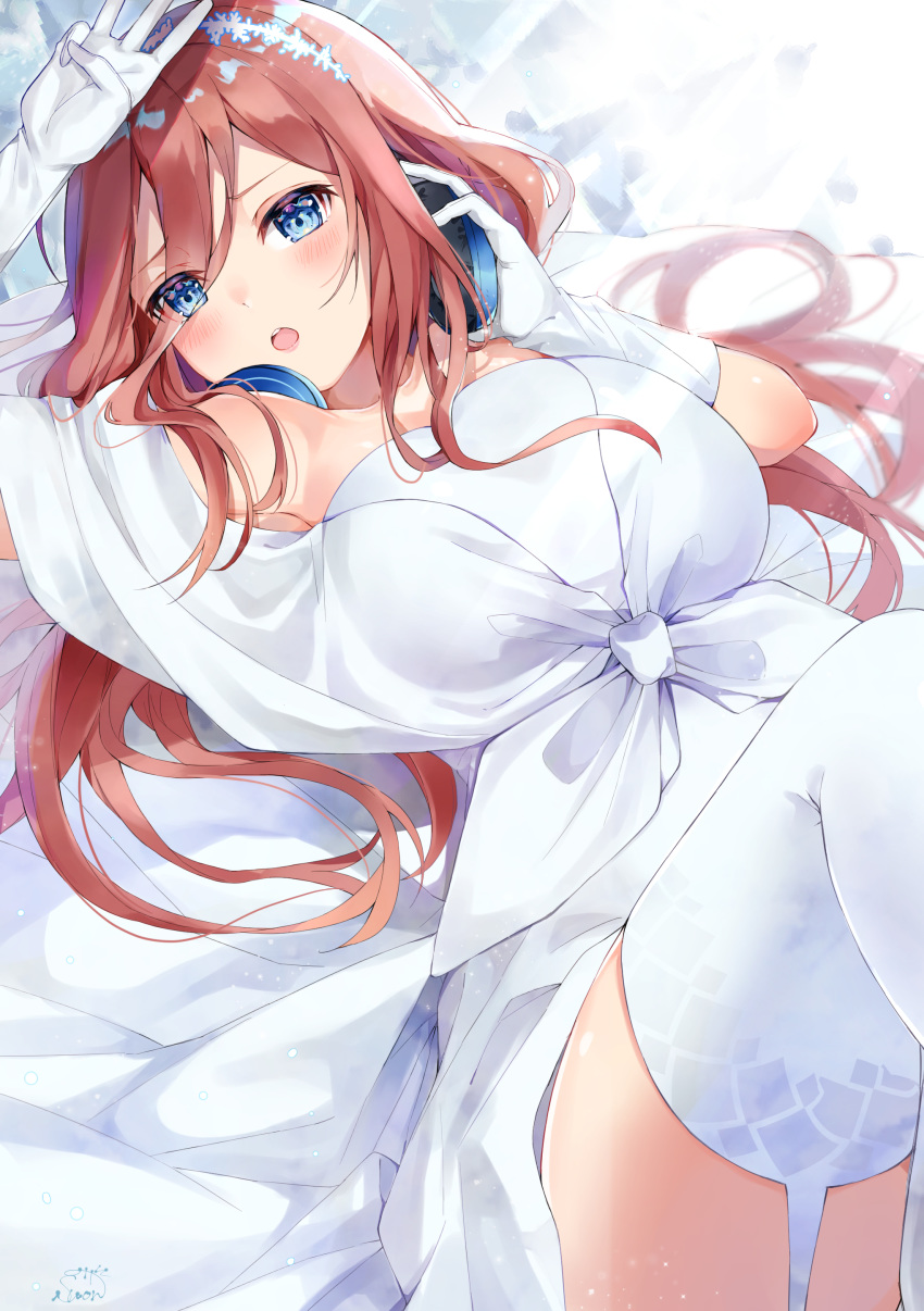 1girl :o absurdres bangs bare_shoulders blue_eyes blush breasts brown_hair commentary_request cowboy_shot dress elbow_gloves eyebrows_visible_through_hair eyes_visible_through_hair garter_straps gloves go-toubun_no_hanayome hair_between_eyes hairband hand_up headphones headphones_around_neck highres holding_headphones large_breasts light_rays long_hair looking_at_viewer lying machamochi middle_w nakano_miku on_back open_mouth sidelocks signature solo strapless strapless_dress sunbeam sunlight thigh-highs wedding_dress white_dress white_gloves white_legwear