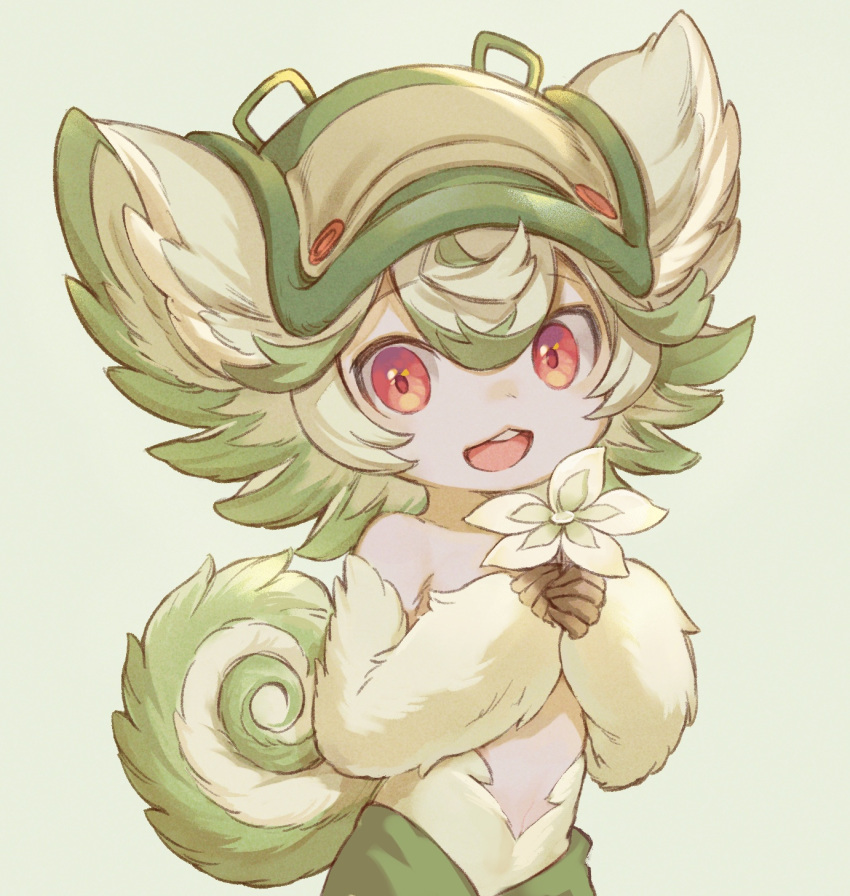1girl animal_ears choke_(amamarin) curled_tail eyebrows_visible_through_hair flower fur green_background green_hair hat highres looking_at_viewer made_in_abyss messy_hair prushka red_eyes solo tail topless upper_teeth