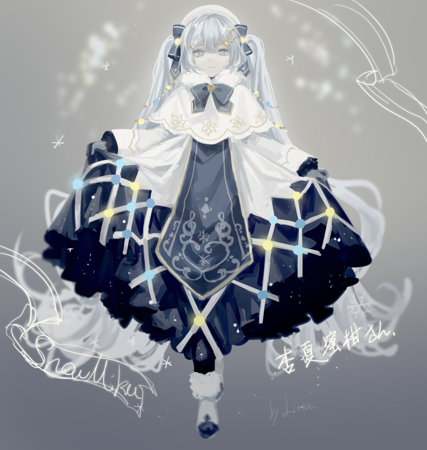 1girl bass_clef black_gloves blue_ribbon borrowed_design braid braided_bangs capelet commentary dress full_body fur-trimmed_capelet fur-trimmed_footwear fur_trim gloves hair_ribbon hatsune_miku highres light_blue_eyes light_blue_hair light_smile looking_at_viewer ribbon skirt_hold snowflake_print solo standing treble_clef vocaloid white_capelet white_dress white_headwear yamiluna39 yuki_miku
