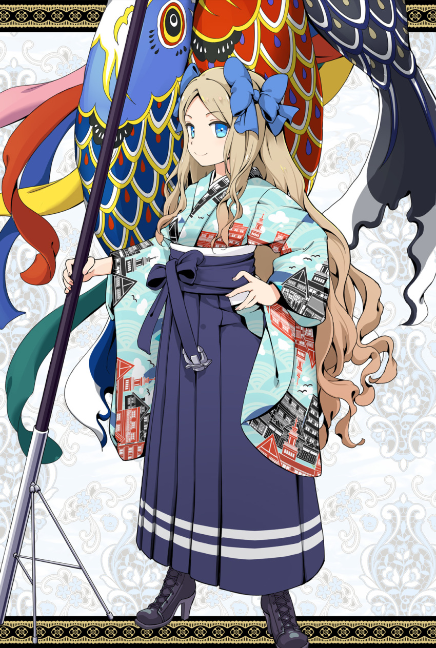 1girl aka_ringo asakaze_(kantai_collection) bangs black_footwear blue_bow blue_eyes blue_hakama boots bow building_print cross-laced_footwear flag forehead full_body furisode grey_background hair_bow hakama hand_on_hip highres japanese_clothes kantai_collection kimono koinobori lace-up_boots light_brown_hair long_hair looking_at_viewer meiji_schoolgirl_uniform parted_bangs pole print_kimono sidelocks smile solo standing tripod wavy_hair