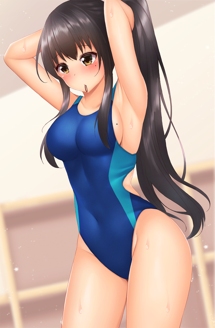 1girl armpits arms_up bangs bare_arms bare_shoulders black_hair blue_swimsuit blurry blurry_background blush breasts brown_eyes closed_mouth competition_swimsuit depth_of_field dutch_angle eyebrows_visible_through_hair hair_tie hair_tie_in_mouth highres long_hair looking_away medium_breasts minato_(ojitan_gozaru) mole mole_on_breast mole_under_eye mouth_hold one-piece_swimsuit original ponytail sideboob solo standing swimsuit tying_hair very_long_hair wet