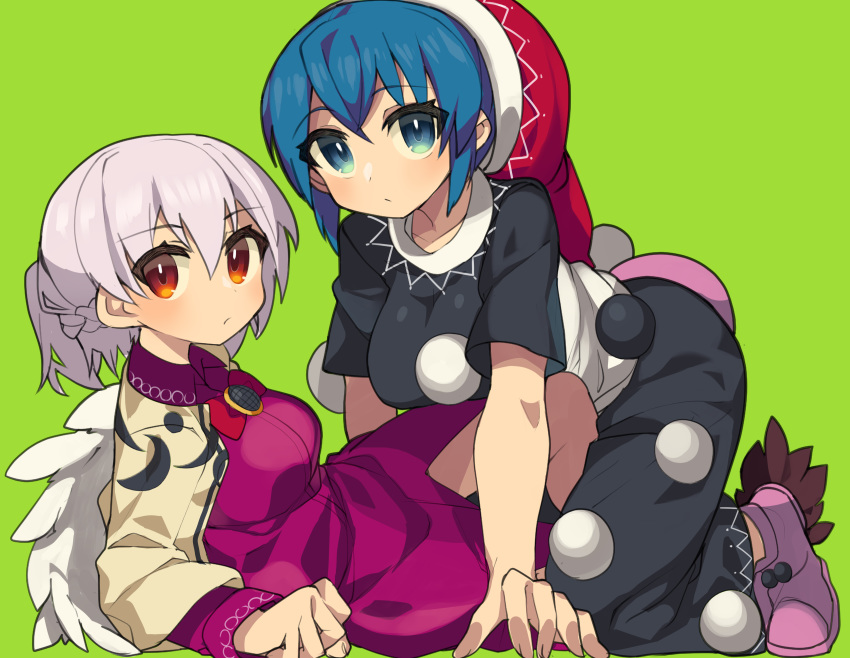 2girls bangs blue_eyes blue_hair blush bow bowtie braid breasts closed_mouth doremy_sweet eyebrows_visible_through_hair feathered_wings green_background hat highres kishin_sagume long_sleeves multiple_girls nightcap pink_footwear pom_pom_(clothes) red_eyes red_headwear red_neckwear sakaki_(utigi) short_sleeves simple_background single_wing tail touhou white_hair wings