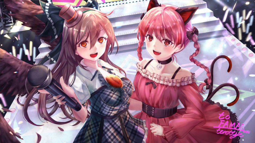 2girls alternate_costume animal_ears black_bow black_choker black_wings bow braid breasts brown_hair brown_headwear cat_ears cat_tail choker commentary_request commission contemporary dress feathered_wings green_bow hair_between_eyes hair_bow hat highres holding holding_microphone kaenbyou_rin long_hair long_sleeves looking_at_viewer medium_breasts microphone mini_hat multiple_girls multiple_tails plaid plaid_dress red_dress red_eyes redhead reiuji_utsuho smile stage tail torottye touhou twin_braids two_tails wings