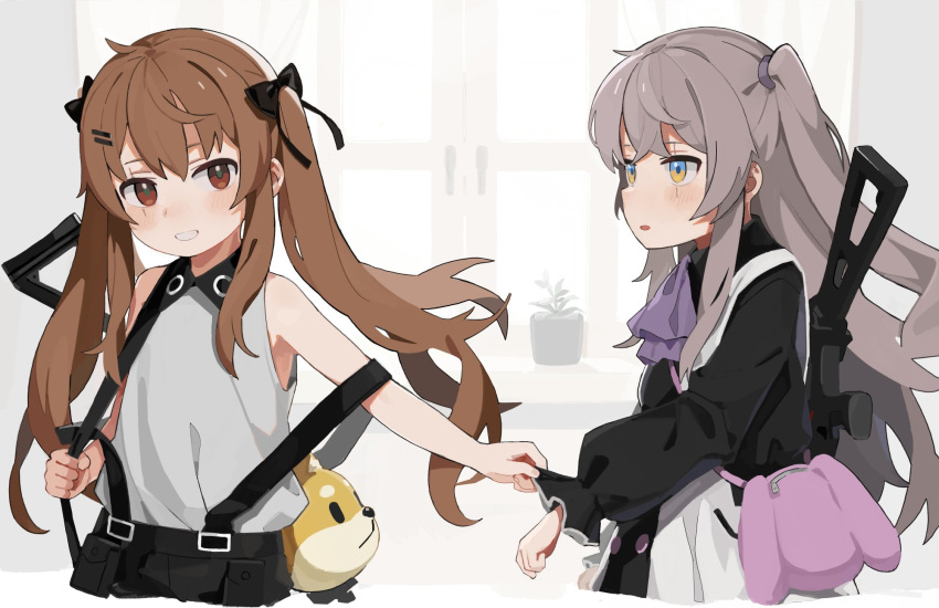 2girls brown_hair girls_frontline grey_hair gun h&amp;k_ump hair_ribbon highres multiple_girls ribbon scar scar_across_eye siblings side_ponytail sisters submachine_gun twins twintails ump45_(girls_frontline) ump9_(girls_frontline) weapon younger yuki_hotaru