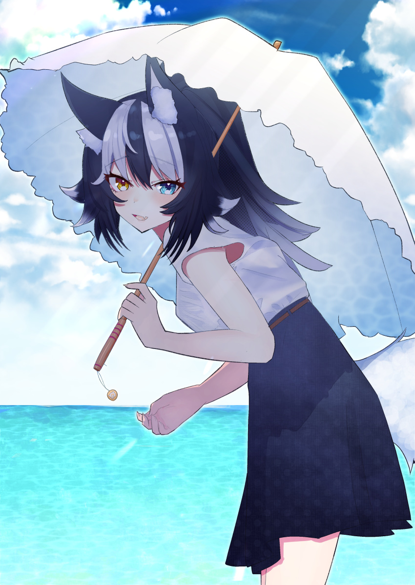 1girl absurdres alternate_hairstyle animal_ears black_hair blue_eyes blue_sky blush breasts clouds cloudy_sky commentary commentary_request eyebrows_visible_through_hair fang grey_wolf_(kemono_friends) heterochromia highres japari_symbol kemono_friends long_hair looking_at_viewer medium_breasts multicolored_hair ocean open_mouth outdoors ponta_(matsuokazieg) ponytail skin_fang sky solo tail two-tone_hair umbrella white_background wolf_ears wolf_girl wolf_tail yellow_eyes