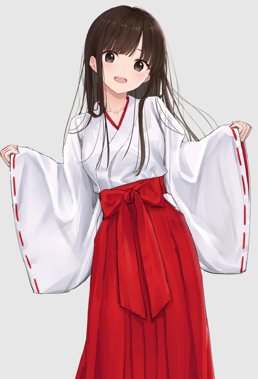 1girl bangs blush breasts brown_eyes brown_hair collarbone commentary_request grey_background highres japanese_clothes kimono long_hair medium_breasts original red_kimono ribbon-trimmed_sleeves ribbon_trim simple_background smile solo upper_teeth white_kimono wide_sleeves zuima