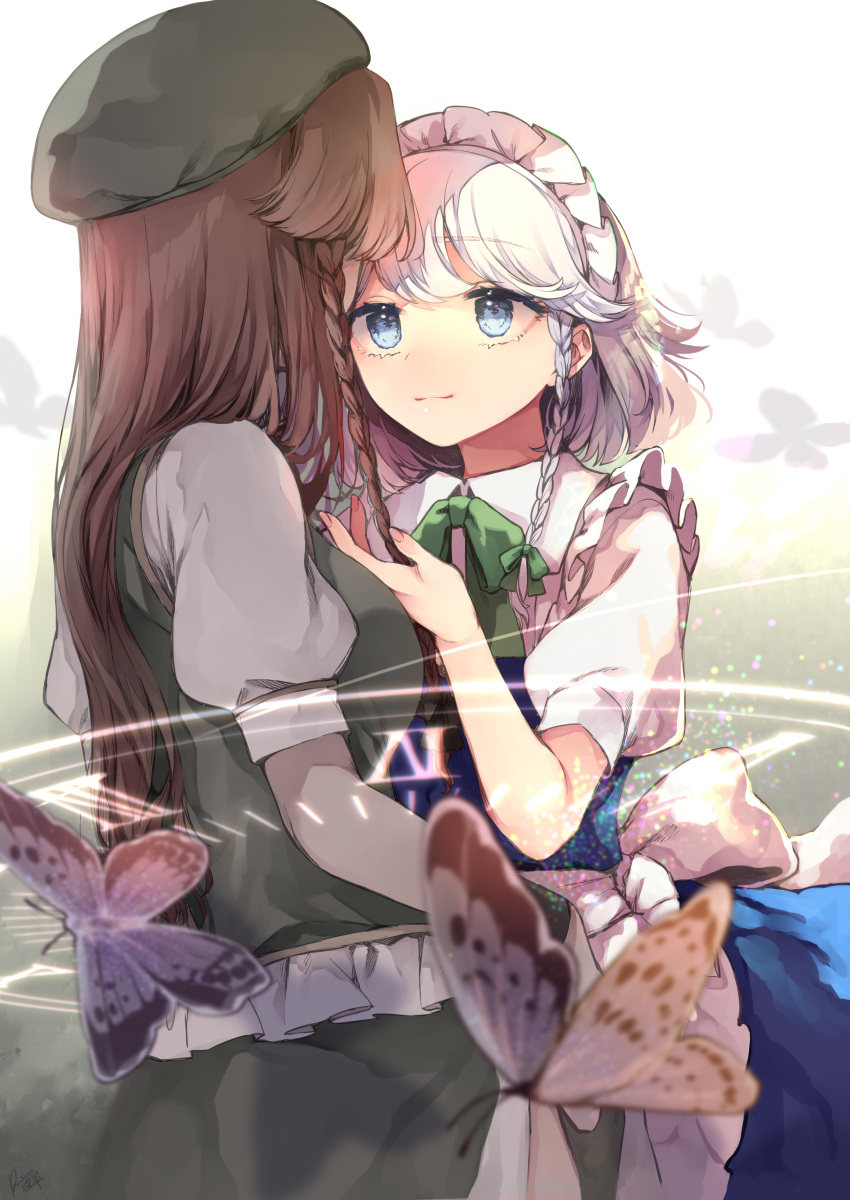2girls absurdres back_bow blue_eyes blurry_foreground bow braid brown_hair bug butterfly closed_mouth green_bow green_headwear green_neckwear green_skirt hair_bow highres holding_another's_hair hong_meiling insect izayoi_sakuya long_hair looking_at_another maid_headdress multiple_girls risui_(suzu_rks) shirt short_hair short_sleeves side_slit silver_hair skirt smile standing touhou twin_braids white_background white_bow white_shirt