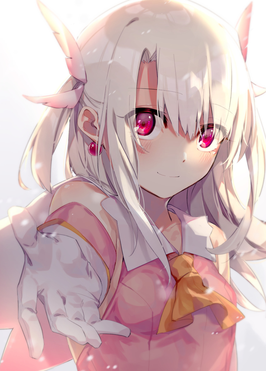 1girl ascot blush closed_mouth commentary_request earrings eyebrows_visible_through_hair eyes_visible_through_hair fate/kaleid_liner_prisma_illya fate_(series) feathers fuyuhi_tsukika gloves highres illyasviel_von_einzbern jewelry long_hair looking_at_viewer magical_girl prisma_illya red_eyes smile solo upper_body white_gloves white_hair yellow_neckwear