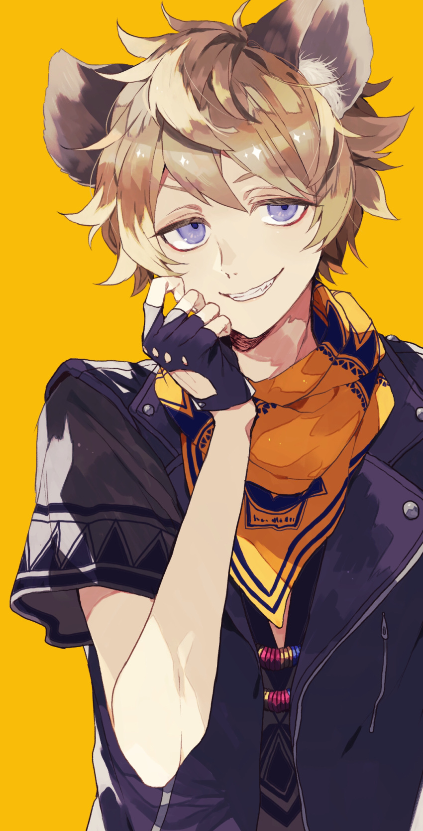 1boy animal_ears black_gloves black_shirt brown_hair closed_mouth fang fingerless_gloves gloves grin hand_up highres looking_at_viewer male_focus orange_scarf purple_vest satsuki_(miicat) scarf shirt short_sleeves simple_background smile solo twisted_wonderland upper_body vest violet_eyes yellow_background