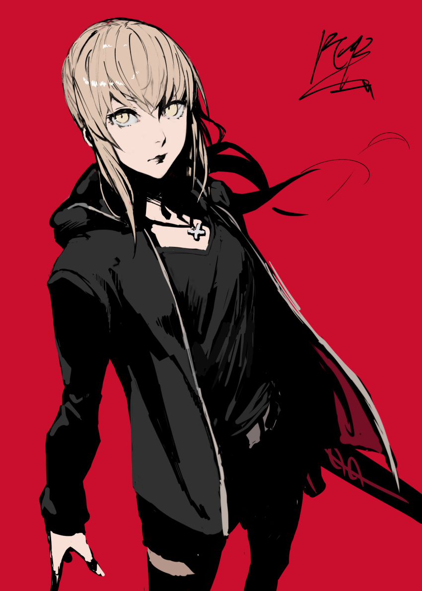 1girl artoria_pendragon_(all) black_hoodie black_shirt blonde_hair braid cross cross_necklace dark_excalibur fate/grand_order fate_(series) french_braid highres hood hoodie jewelry looking_at_viewer necklace peperon_(peperou) red_background saber_alter shirt short_hair solo torn_clothes yellow_eyes