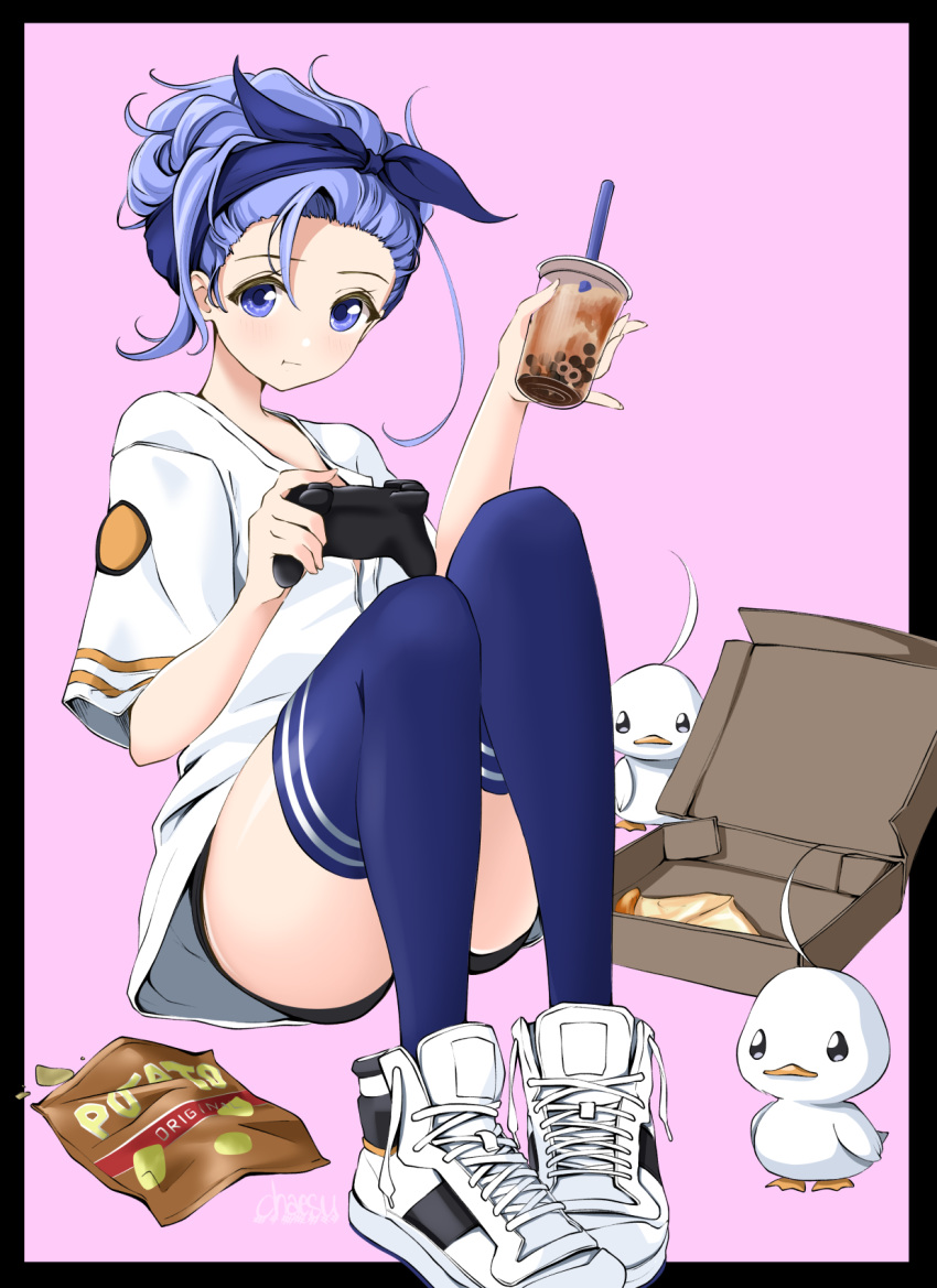 1girl :t ahoge bird black_border black_shorts blue_eyes blue_headband blue_legwear border bubble_tea chaesu chips controller cup disposable_cup drinking_straw food full_body game_controller gamepad headband highres huge_ahoge legs_together original pigeon-toed pinky_out pizza pizza_box potato_chips purple_hair shoes shorts sitting sneakers solo_focus thigh-highs updo wireless