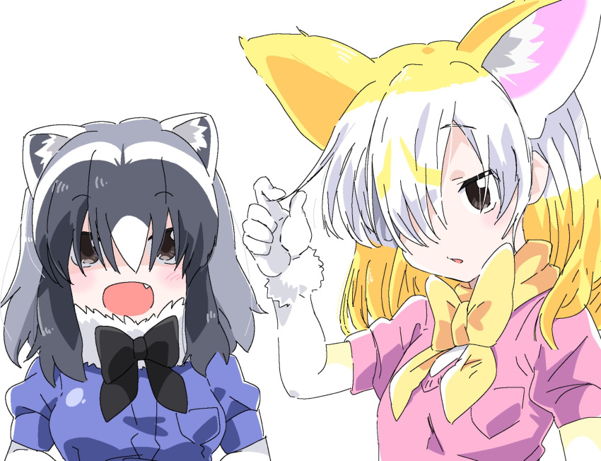 2girls alternate_hairstyle animal_ears bangs blush bow bowtie brown_eyes commentary_request common_raccoon_(kemono_friends) eyebrows_visible_through_hair fennec_(kemono_friends) hakoneko_(marisa19899200) highres holding holding_hair kemono_friends long_hair multiple_girls white_background